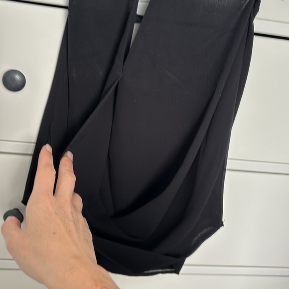 Black halter top - Picture 2 of 3